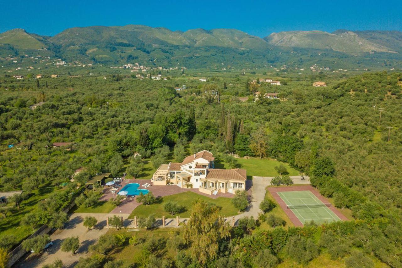Astarte Villas - Istar Villa With Tennis Court Makhairádhon Esterno foto