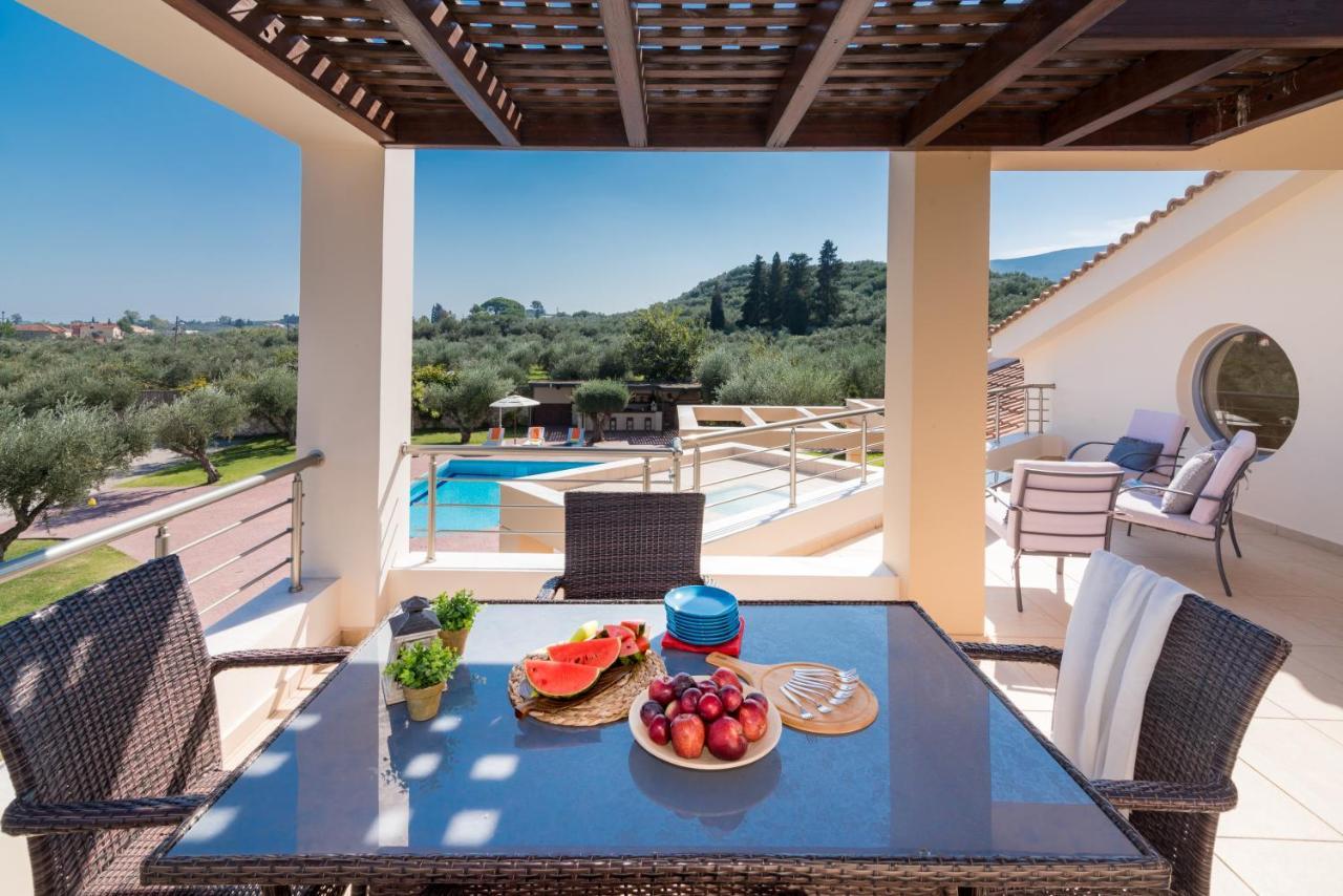 Astarte Villas - Istar Villa With Tennis Court Makhairádhon Esterno foto