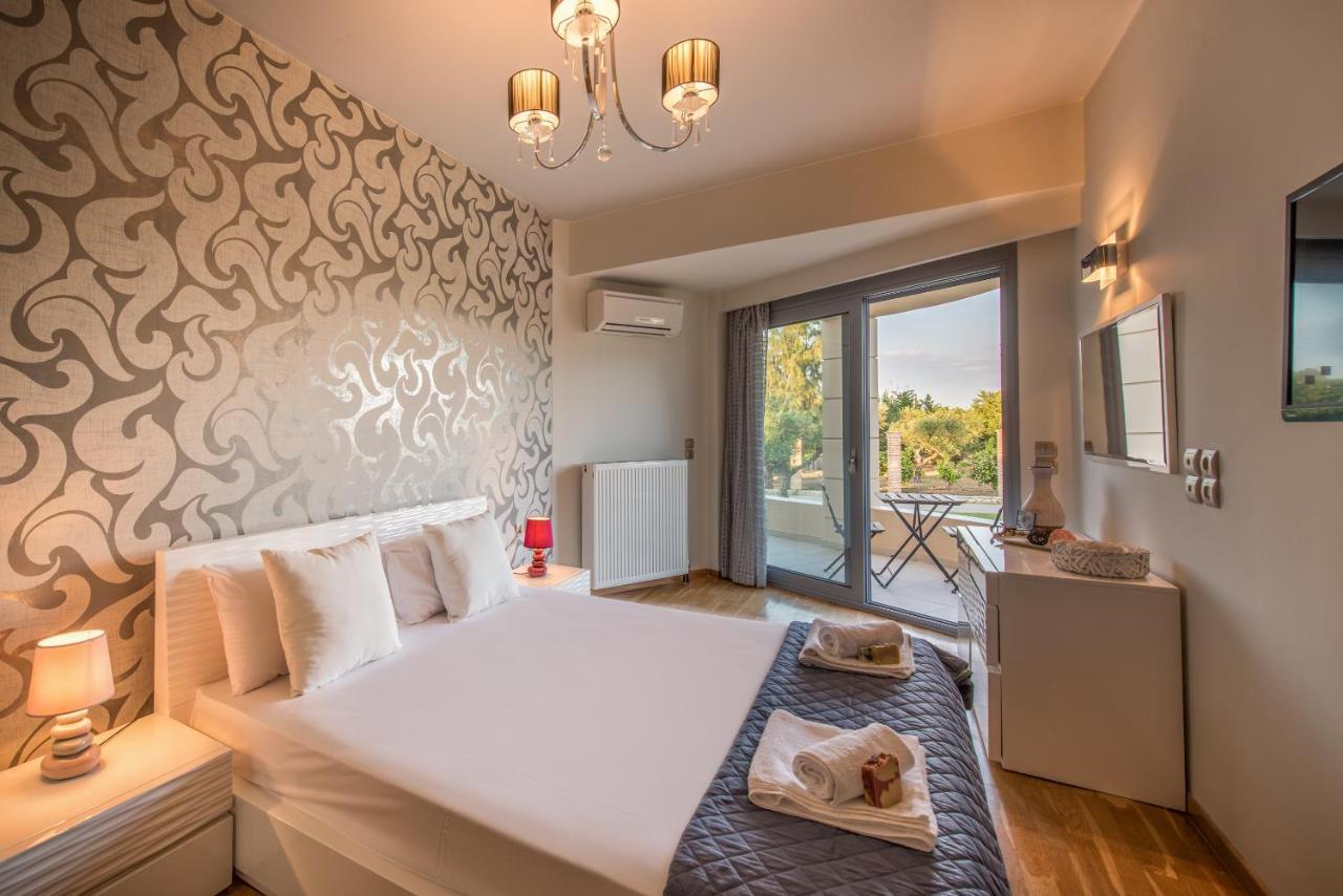 Astarte Villas - Istar Villa With Tennis Court Makhairádhon Esterno foto