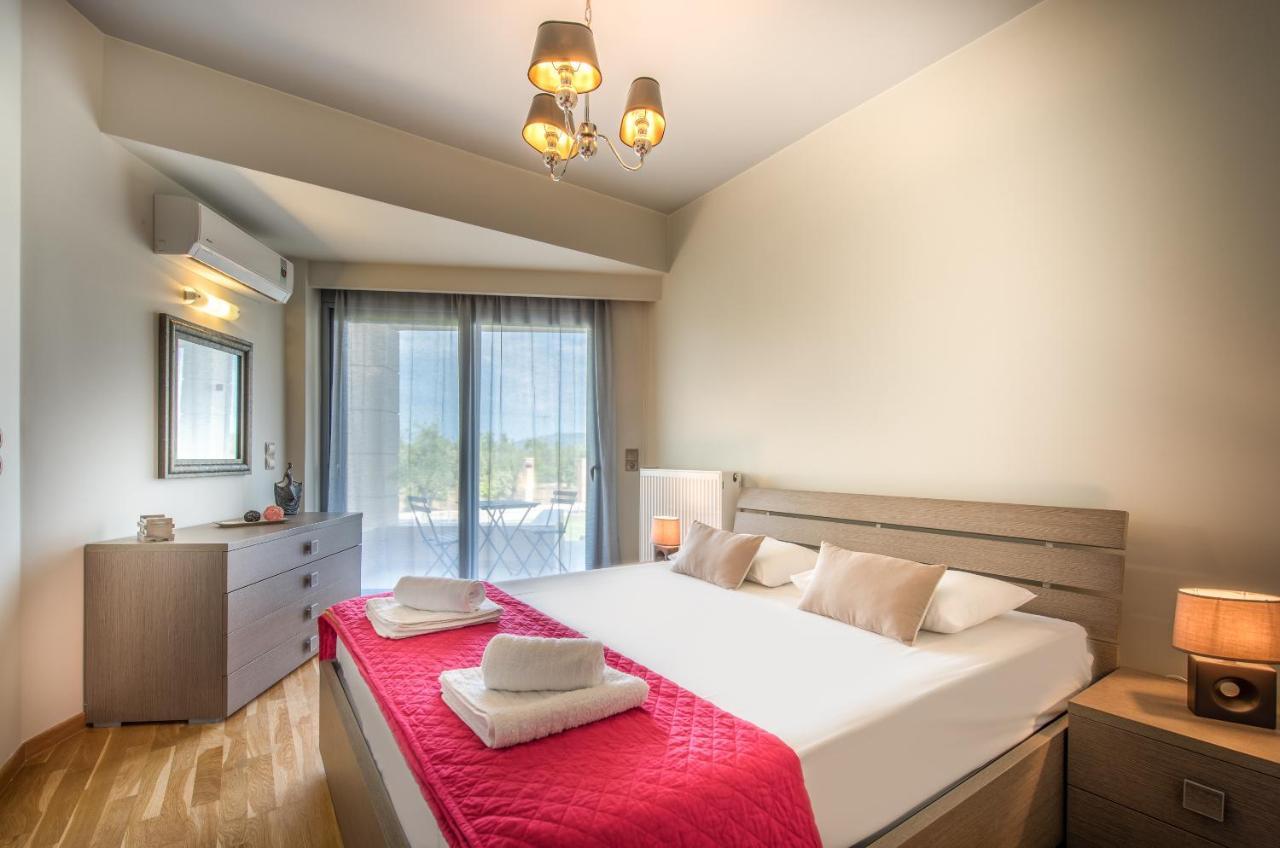 Astarte Villas - Istar Villa With Tennis Court Makhairádhon Esterno foto