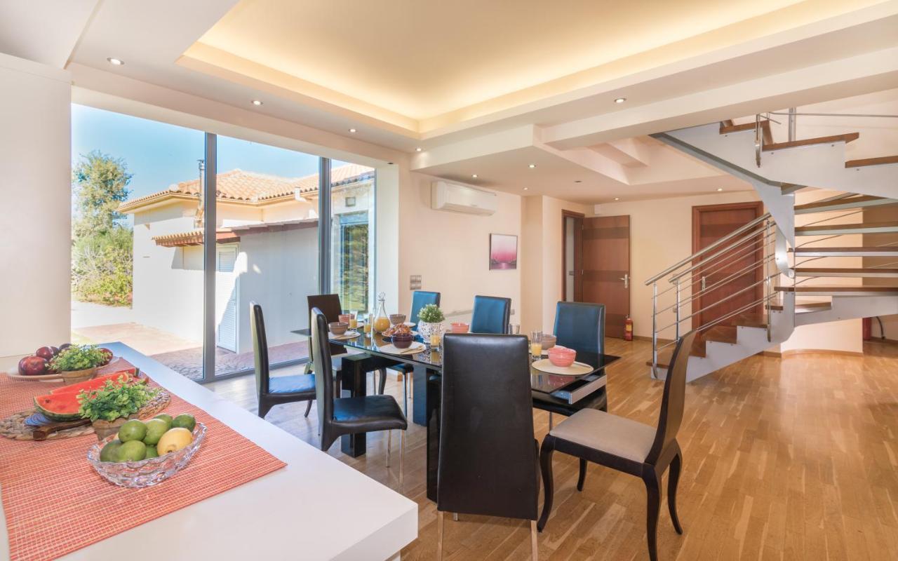 Astarte Villas - Istar Villa With Tennis Court Makhairádhon Esterno foto