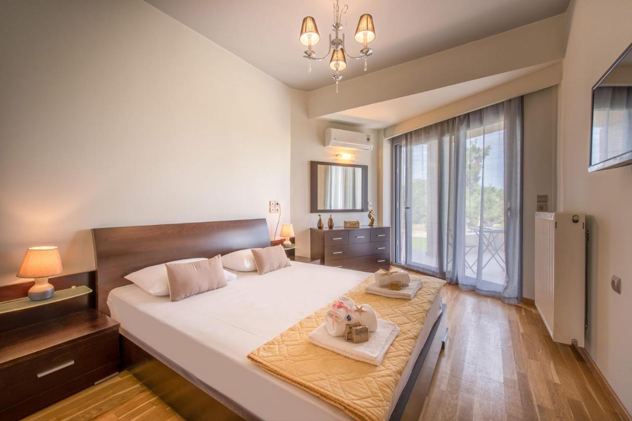 Astarte Villas - Istar Villa With Tennis Court Makhairádhon Esterno foto