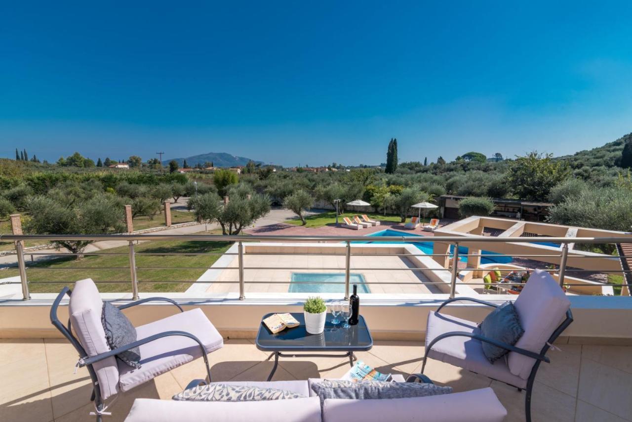 Astarte Villas - Istar Villa With Tennis Court Makhairádhon Esterno foto