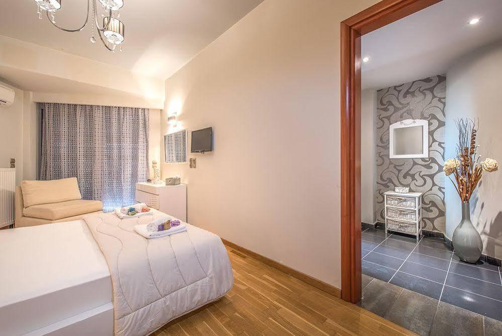 Astarte Villas - Istar Villa With Tennis Court Makhairádhon Esterno foto