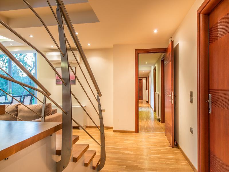 Astarte Villas - Istar Villa With Tennis Court Makhairádhon Esterno foto