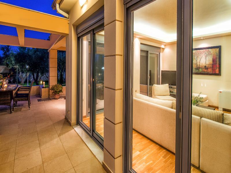 Astarte Villas - Istar Villa With Tennis Court Makhairádhon Esterno foto