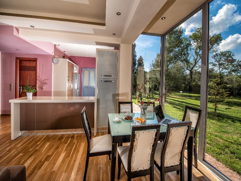 Astarte Villas - Istar Villa With Tennis Court Makhairádhon Esterno foto