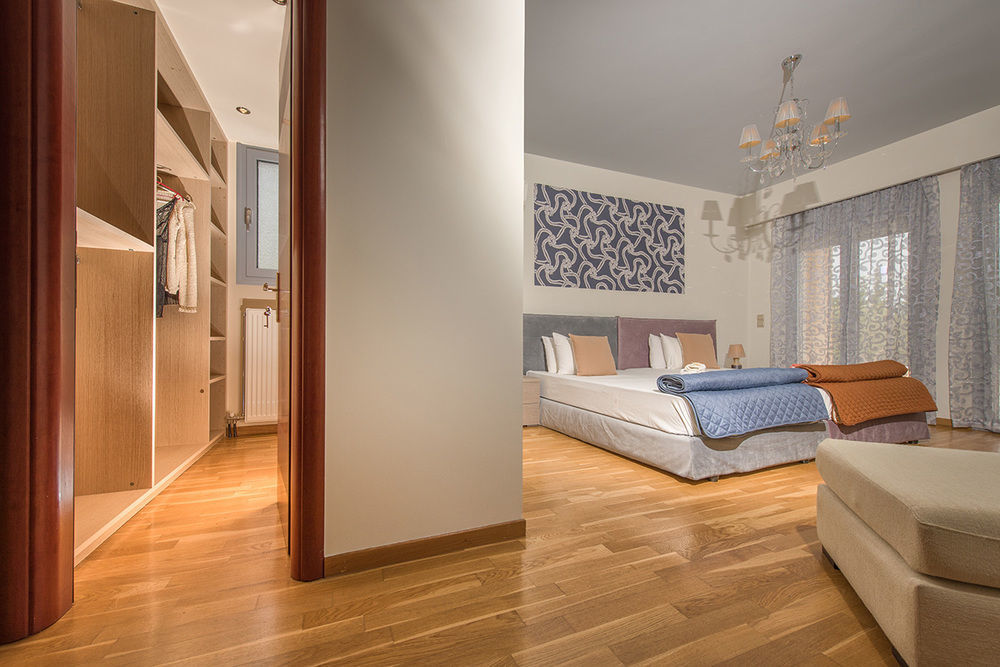 Astarte Villas - Istar Villa With Tennis Court Makhairádhon Esterno foto